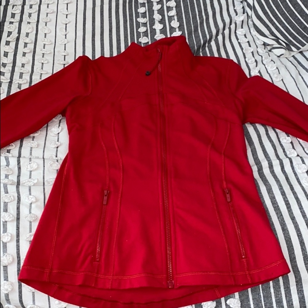 Lululemon zip up jacket size 8